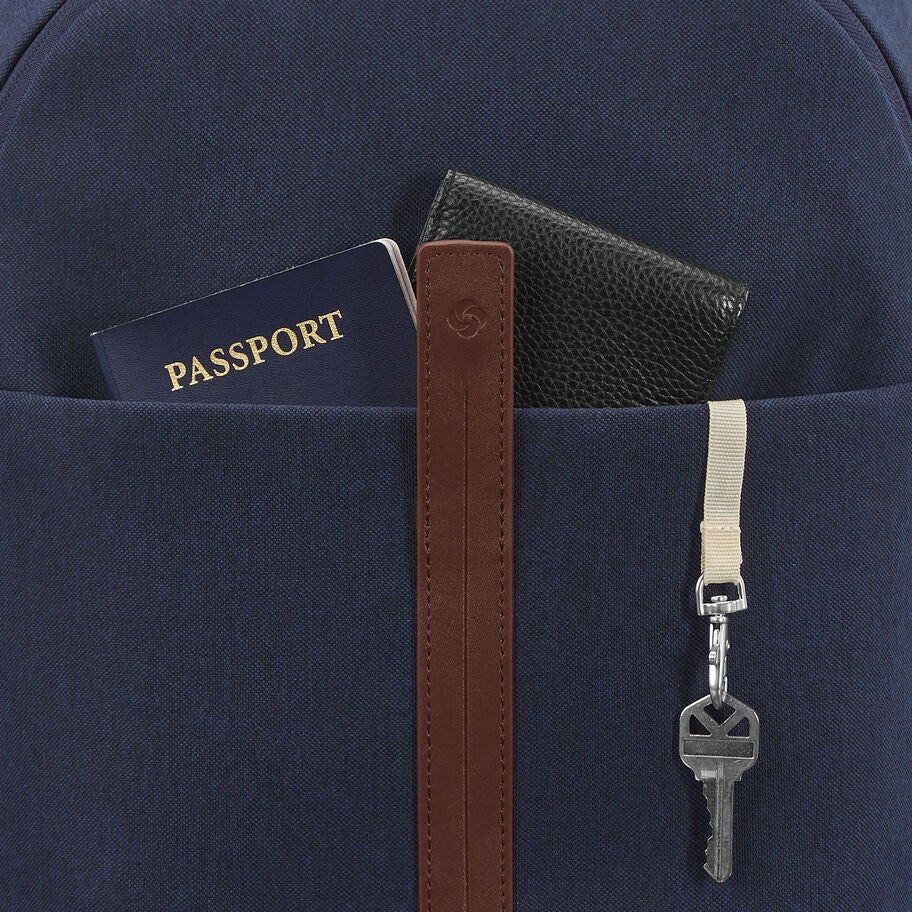 Virtuosa Backpack in the color Navy. image number 6